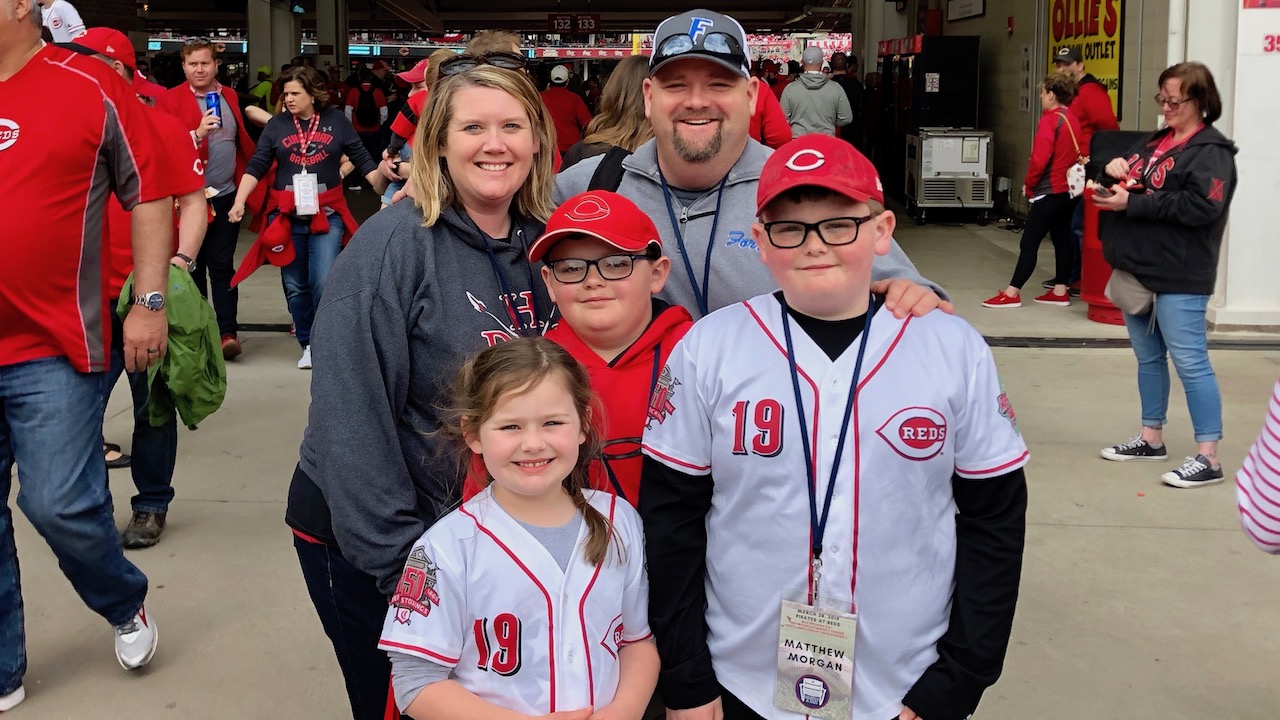 Glass Bottles, Baseball Cards & the Big Red Machine – Simply A Fan
